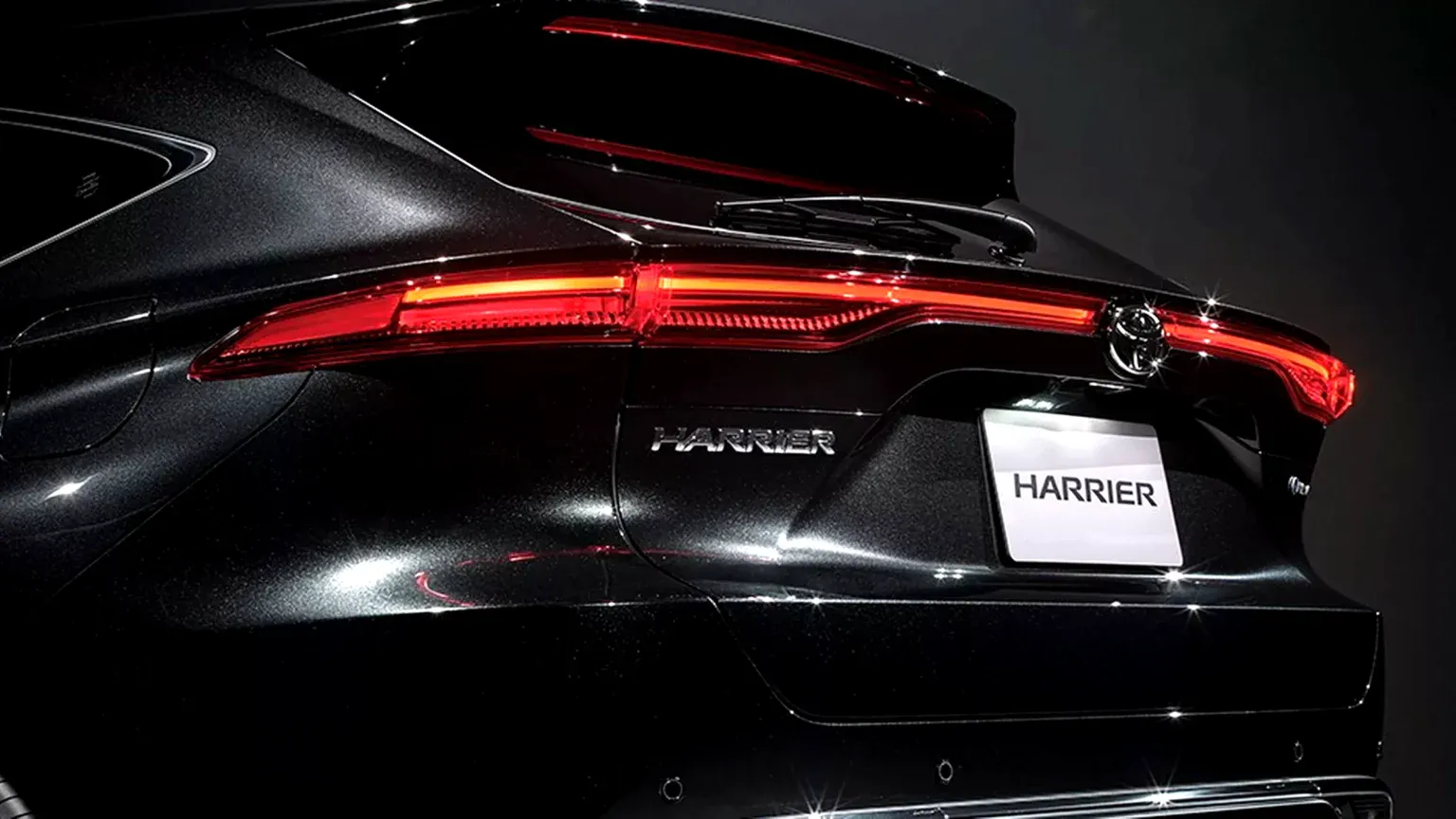 Toyota Updates 2027 Harrier in Japan with Hybrid-Only Lineup