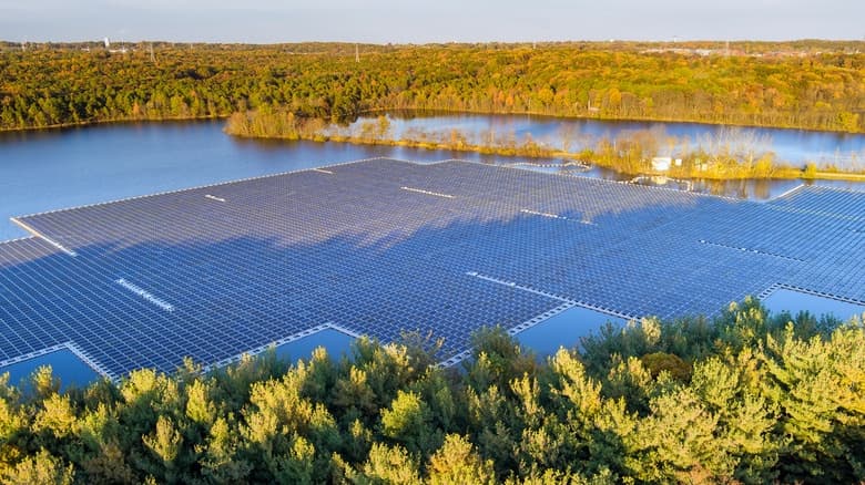 Australia's Floating Solar Arrays Deliver Dual Benefits for Energy and Water Conservation
