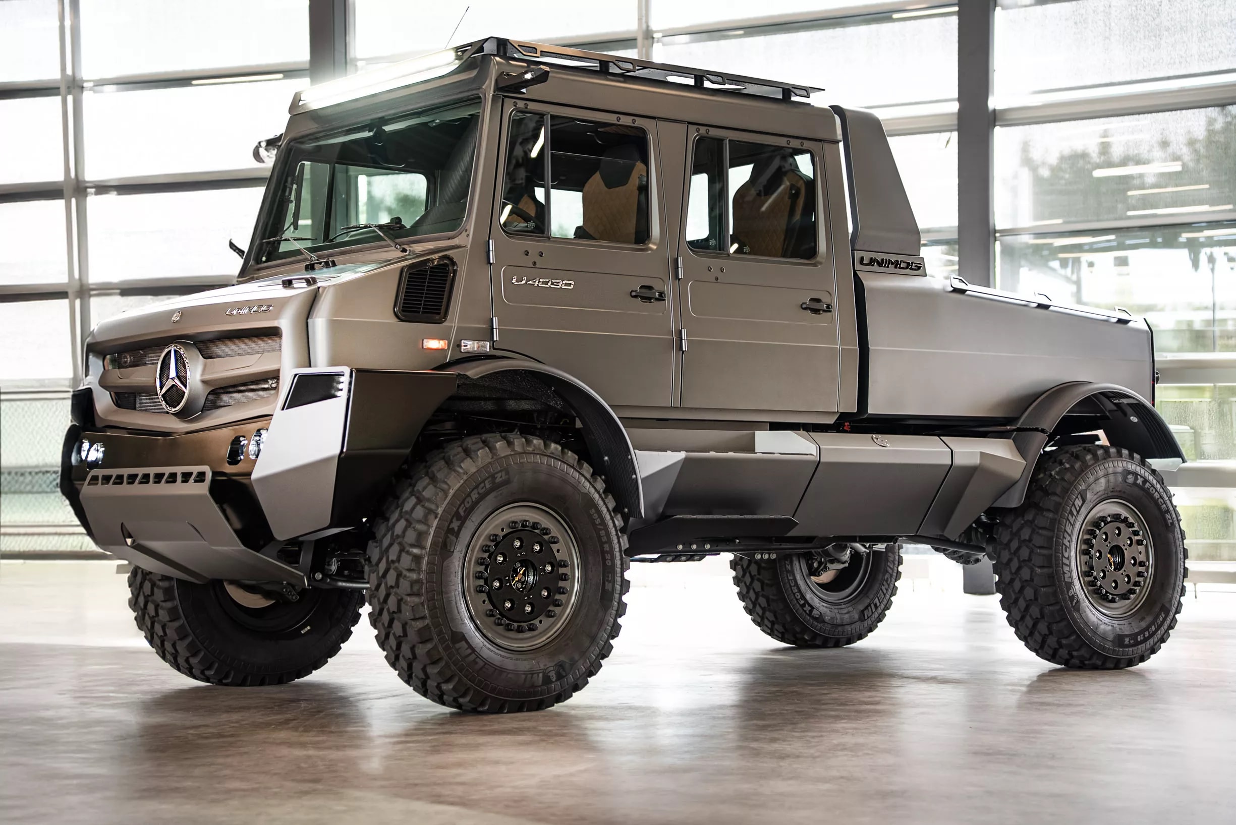 Mercedes-Benz Unveils Luxury Unimog Overlander