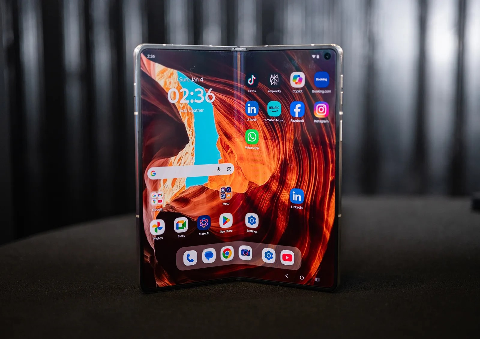 Motorola Unveils Razr Fold at CES 2026 with 8-inch Display