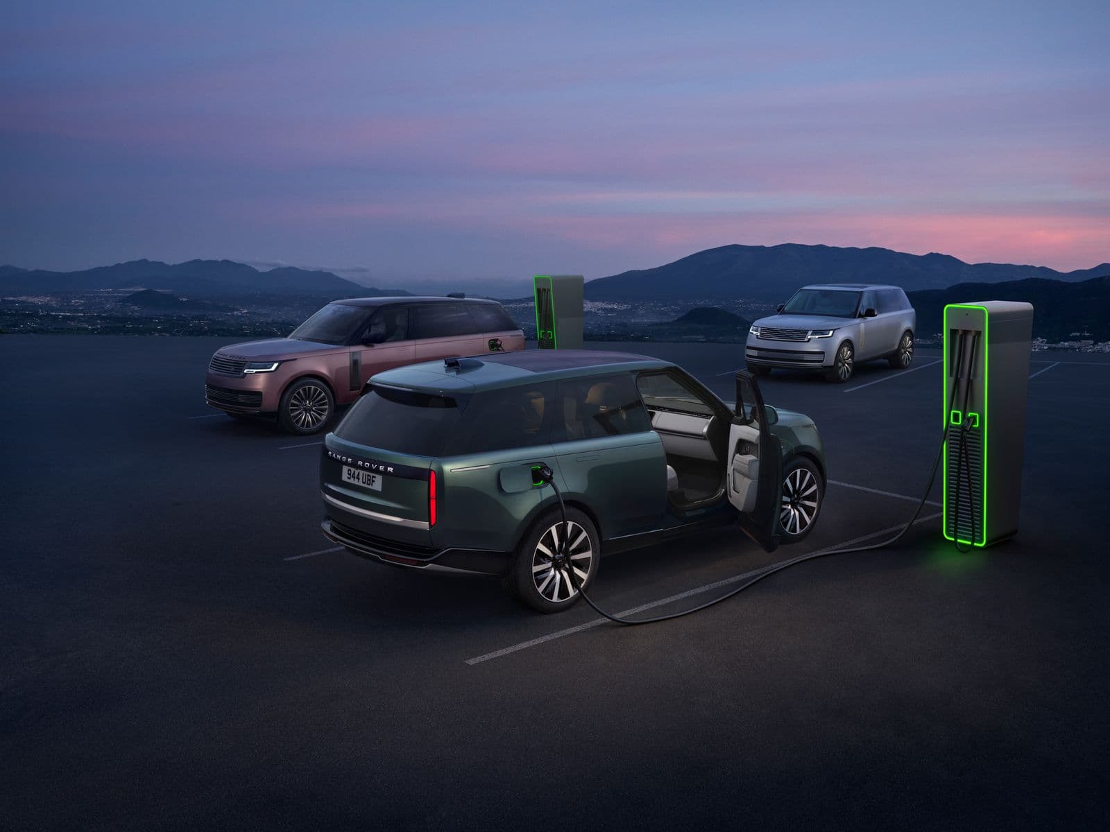 Jaguar Land Rover Unveils First Electric Range Rover
