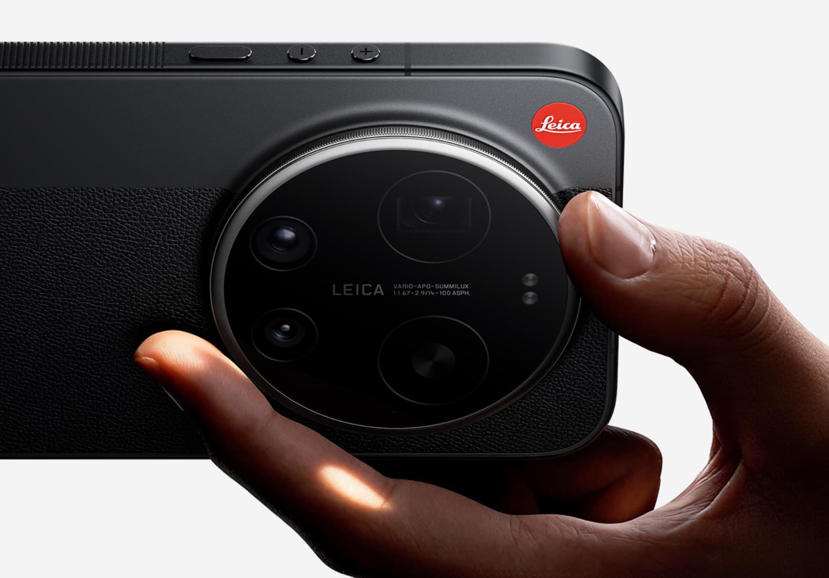 Xiaomi 17 Ultra Leica Edition: Analog Rebellion Launched