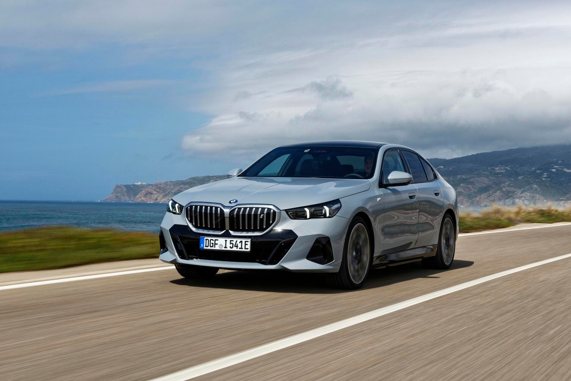 BMW Announces Plan to Eliminate 8,000 Corporate Jobs Globally