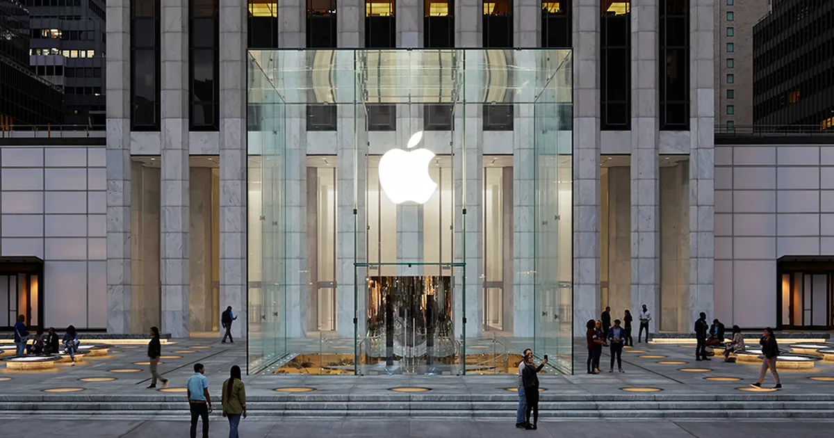 Apple plans major retail renovations to bring back the Genius Bar